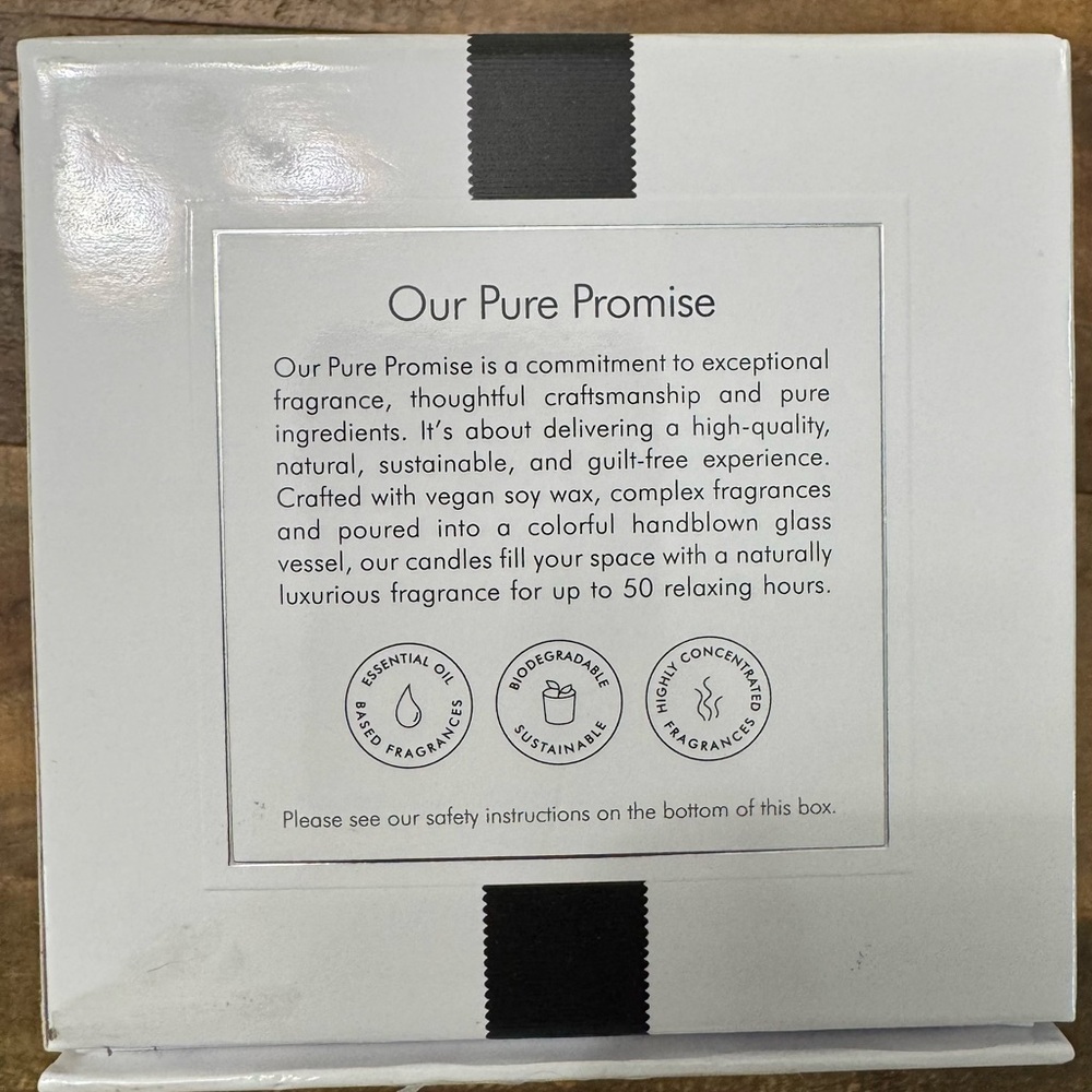 LAFCO Lavender Amber Candle - Picture 4 of 5